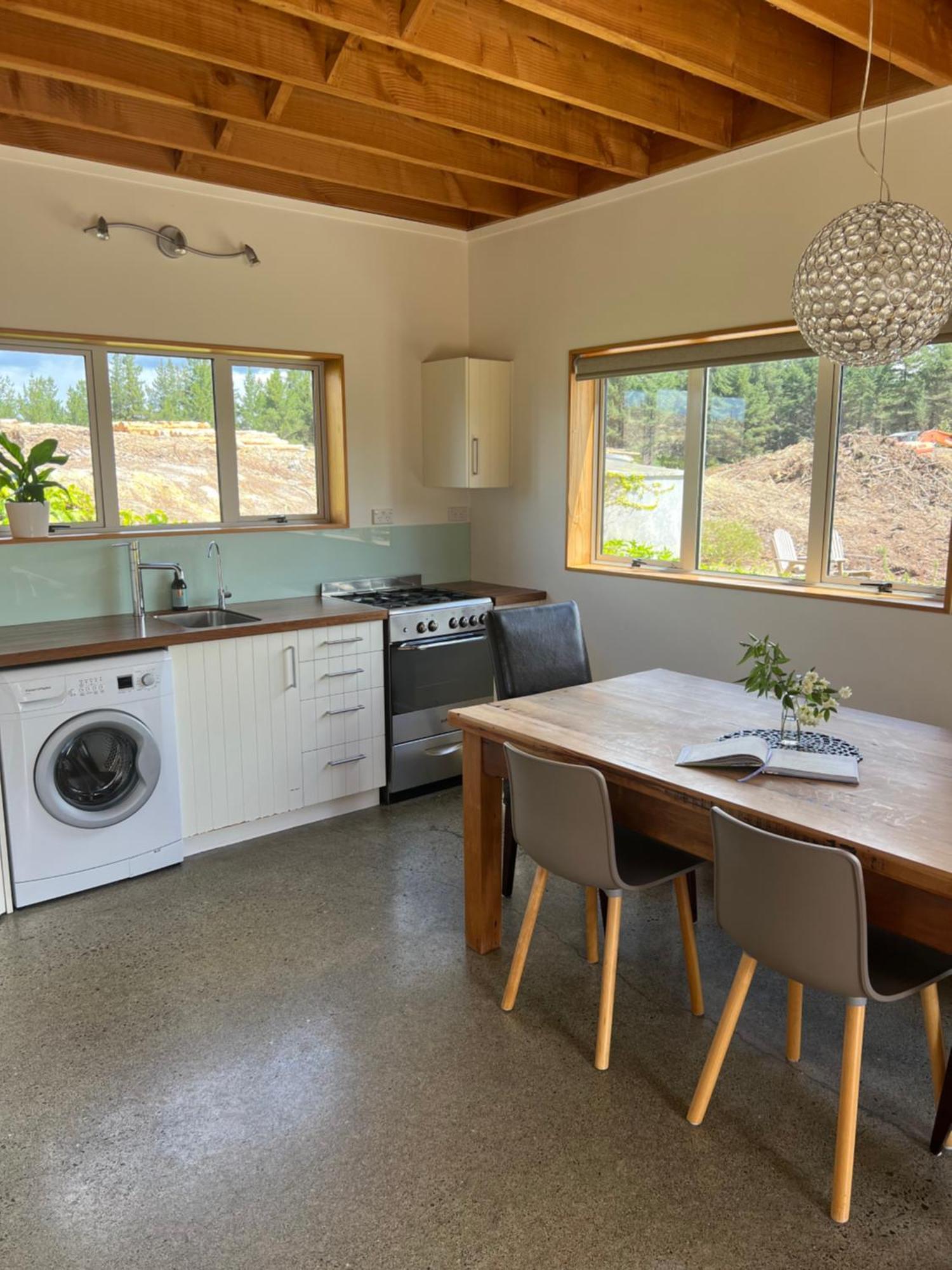 Beech Hill - Pet Friendly Holiday Home Tasman エクステリア 写真